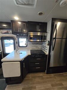 2020 Dynamax 37BHHD Force HD   - Photo 18 - Albuquerque, NM 87108