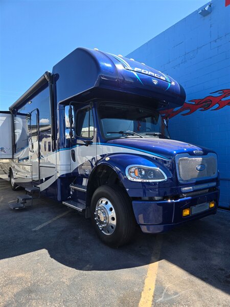 2020 Dynamax 37BHHD Force HD   - Photo 1 - Albuquerque, NM 87108