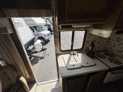 1985 Fleetwood TIOGA - Photo 7 - Albuquerque, NM 87108