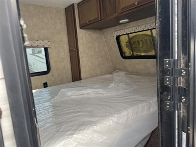 2017 FORESTRIVER 21FQ VIKING ULTRA-LITE - Photo 7 - Albuquerque, NM 87108