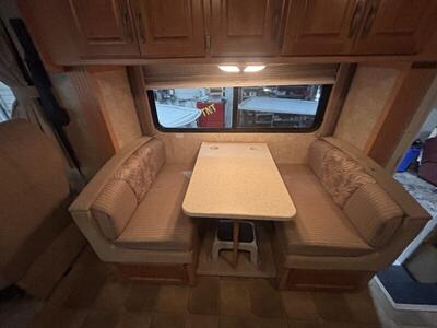 2009 Four Winds 31D HURRICANE   - Photo 9 - Albuquerque, NM 87108