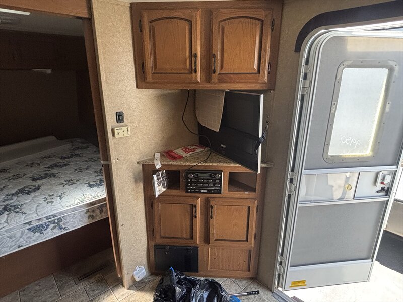 2009 Dutchmen 260fbv DENALI SUPER LITE - Photo 23 - Albuquerque, NM 87108