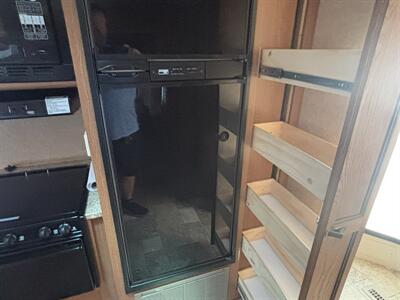 2009 Dutchmen 260fbv DENALI SUPER LITE - Photo 14 - Albuquerque, NM 87108
