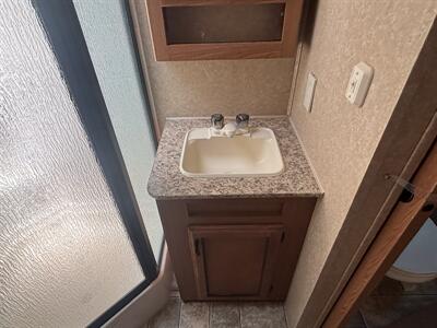 2009 Dutchmen 260fbv DENALI SUPER LITE - Photo 10 - Albuquerque, NM 87108
