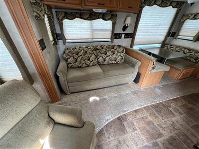 2010 KEYSTONE 265RL LAREDO   - Photo 15 - Albuquerque, NM 87108