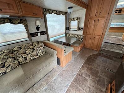 2010 KEYSTONE 265RL LAREDO   - Photo 14 - Albuquerque, NM 87108