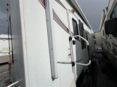 2010 KEYSTONE 265RL LAREDO   - Photo 17 - Albuquerque, NM 87108