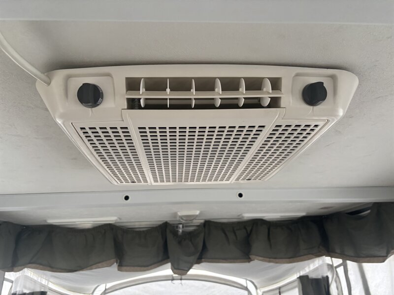 2007 Fleetwood Pop-Up Bayside CP - Photo 16 - Albuquerque, NM 87108