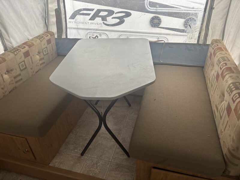 2007 Fleetwood Pop-Up Bayside CP - Photo 12 - Albuquerque, NM 87108