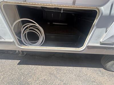 2010 Forest River 8524RLS CLASSIC SUPER LITE FLAGSTAFF - Photo 6 - Albuquerque, NM 87108