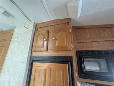 2010 Forest River 8524RLS CLASSIC SUPER LITE FLAGSTAFF - Photo 15 - Albuquerque, NM 87108