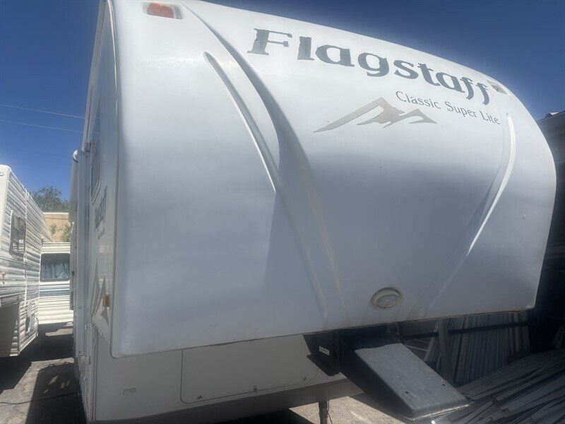 2010 Forest River 8524RLS CLASSIC SUPER LITE  FLAGSTAFF - Photo 1 - Albuquerque, NM 87108
