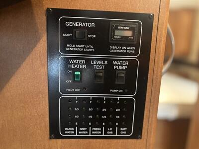 2015 Winnebago 27QP Minnie Winnie   - Photo 21 - Albuquerque, NM 87108