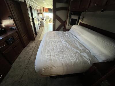 2011 Winnebago 40CD Tour   - Photo 6 - Albuquerque, NM 87108