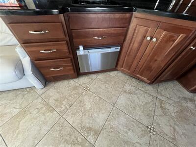 2011 Winnebago 40CD Tour   - Photo 14 - Albuquerque, NM 87108