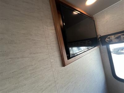 2017 Winnebago SUNSTAR SUNSTAR   - Photo 21 - Albuquerque, NM 87108