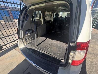 2013 Chrysler Town & Country Touring   - Photo 3 - Albuquerque, NM 87108