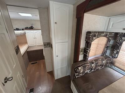 2008 Keystone 31RQSLE OUTBACK SYDNEY EDITI  BUNK ROOM - Photo 17 - Albuquerque, NM 87108