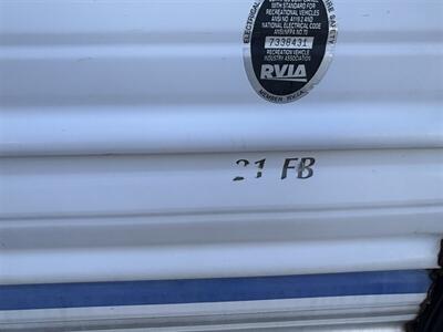2002 FORESTRIVER 21FB ALL AMERICAN SPORT  toy hauler - Photo 5 - Albuquerque, NM 87108