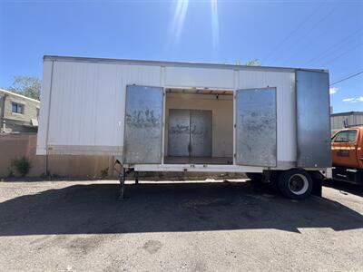 1993 FREIGHT TRAILER 28FT SEMI TRAILER #181  4to choose from all in excelent shape with Heater 3doors oak floor skyline roof new tires - Photo 13 - Albuquerque, NM 87108