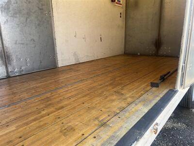 1993 FREIGHT TRAILER 28FT SEMI TRAILER #181  4to choose from all in excelent shape with Heater 3doors oak floor skyline roof new tires - Photo 2 - Albuquerque, NM 87108