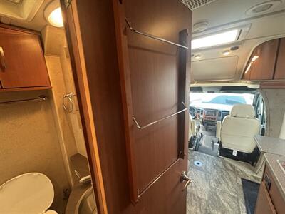 2013 Winnebago VIEW 3500  24V - Photo 33 - Albuquerque, NM 87108