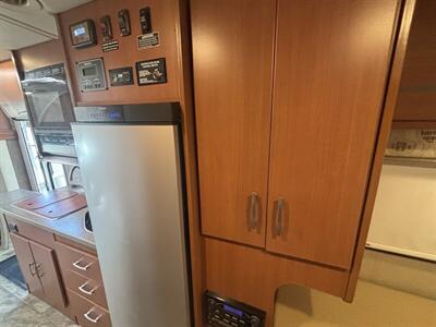 2013 Winnebago VIEW 3500  24V - Photo 27 - Albuquerque, NM 87108