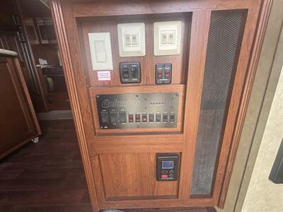 2013 Palomino 320RL COLUMBUS   - Photo 8 - Albuquerque, NM 87108