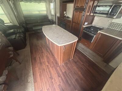 2013 Palomino 320RL COLUMBUS   - Photo 16 - Albuquerque, NM 87108