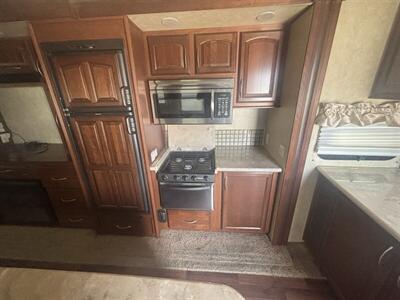 2013 Palomino 320RL COLUMBUS   - Photo 13 - Albuquerque, NM 87108