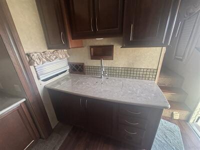 2013 Palomino 320RL COLUMBUS   - Photo 14 - Albuquerque, NM 87108