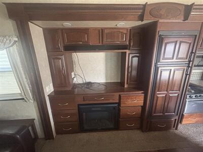 2013 Palomino 320RL COLUMBUS   - Photo 11 - Albuquerque, NM 87108