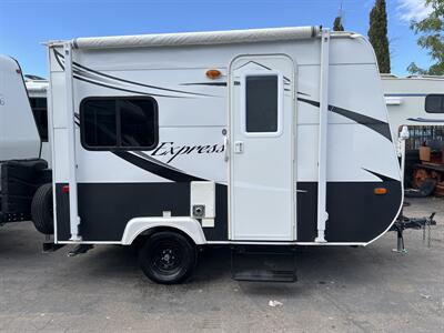 2018 EXPRESS TRAVEL TRAILER   - Photo 2 - Albuquerque, NM 87108