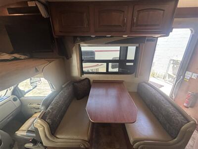 2014 JAYCO 31FS GREYHAWK - Photo 8 - Albuquerque, NM 87108