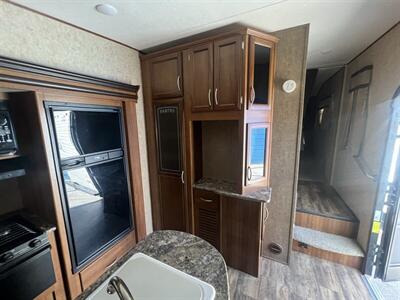 2016 Forest River 28RL CRUSADER LITE   - Photo 9 - Albuquerque, NM 87108