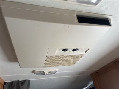 2010 TRAVEL LITE 800 TRAVEL TRAIL  overhead camper - Photo 16 - Albuquerque, NM 87108