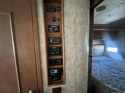 2012 Itasca Suncruiser 35P   - Photo 24 - Albuquerque, NM 87108