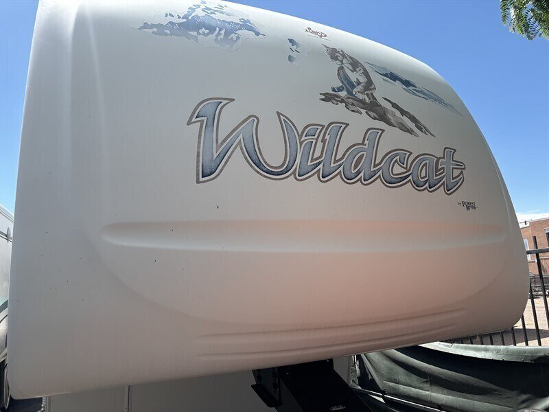 2006 Forestriver 29RLBS Wildcat - Photo 1 - Albuquerque, NM 87108