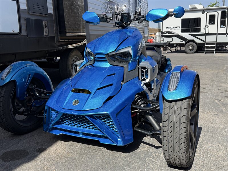 2019 CAN-AM MOTORCYCLE 600 - Photo 2 - Albuquerque, NM 87108