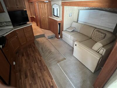 2012 HOLIDAY RAMBLER ALUMA MOTORHOME   - Photo 14 - Albuquerque, NM 87108