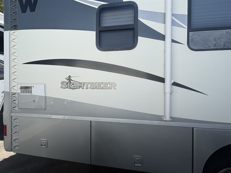 2009 Winnebago SIGHTSEER 31E - Photo 7 - Albuquerque, NM 87108