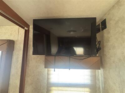 2009 Winnebago SIGHTSEER 31E - Photo 14 - Albuquerque, NM 87108