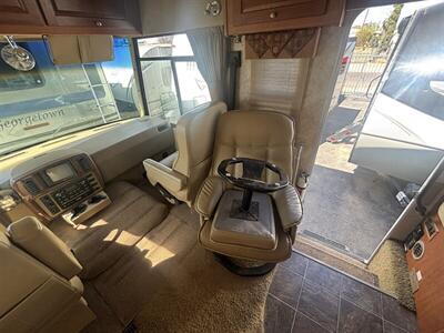 2009 Winnebago SIGHTSEER 31E - Photo 10 - Albuquerque, NM 87108