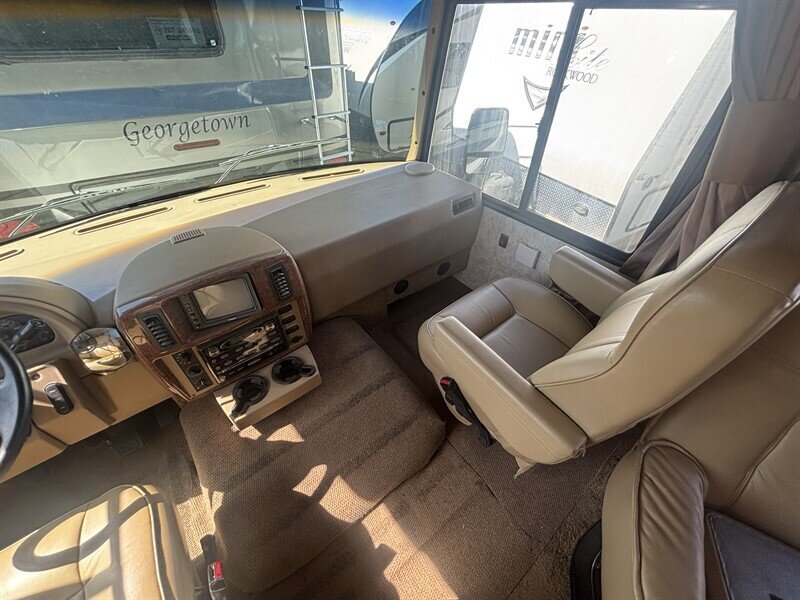 2009 Winnebago SIGHTSEER 31E - Photo 21 - Albuquerque, NM 87108