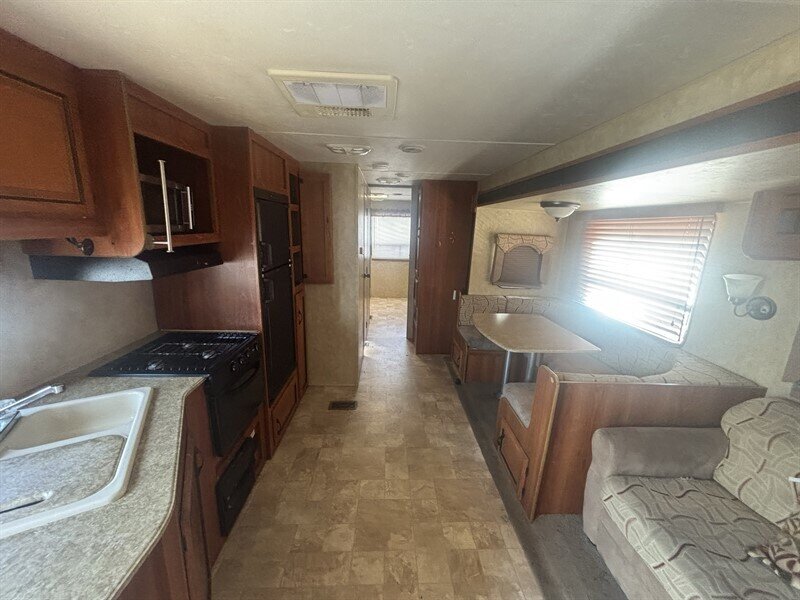 2010 Coachmen Catalina BUNK ROOM 32BHDS - Photo 3 - Albuquerque, NM 87108