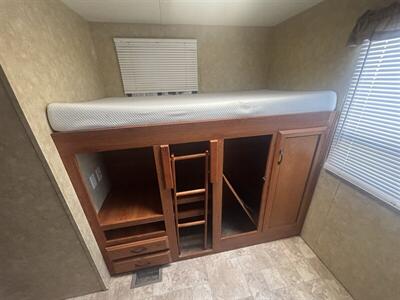 2010 Coachmen Catalina BUNK ROOM 32BHDS - Photo 18 - Albuquerque, NM 87108