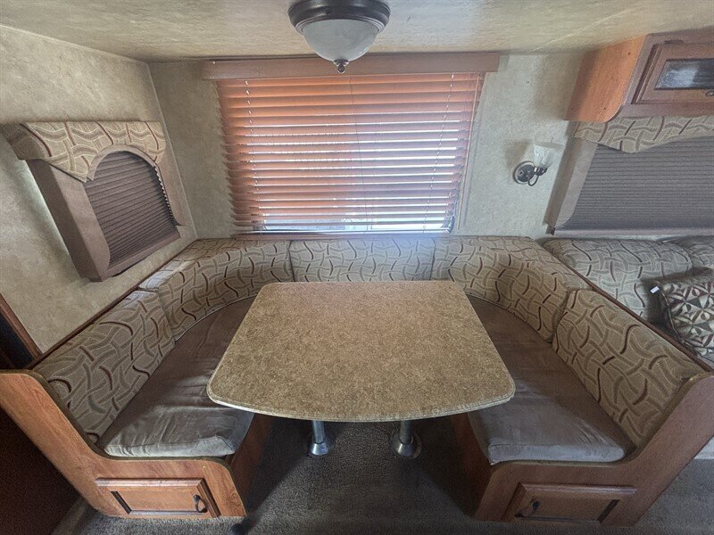 2010 Coachmen Catalina BUNK ROOM 32BHDS - Photo 15 - Albuquerque, NM 87108