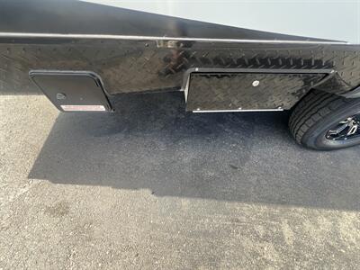 2018 Genesis 23SS TOY HAULER   - Photo 18 - Albuquerque, NM 87108