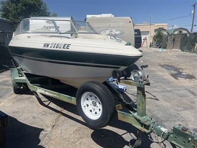 1998 Sea Ray Boat 222 Bow Rider   - Photo 2 - Albuquerque, NM 87108