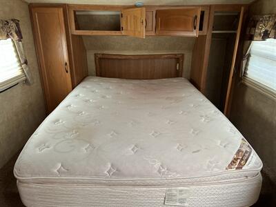 2009 KEYSTONE 252FWRLS COPPER CANYON   - Photo 16 - Albuquerque, NM 87108